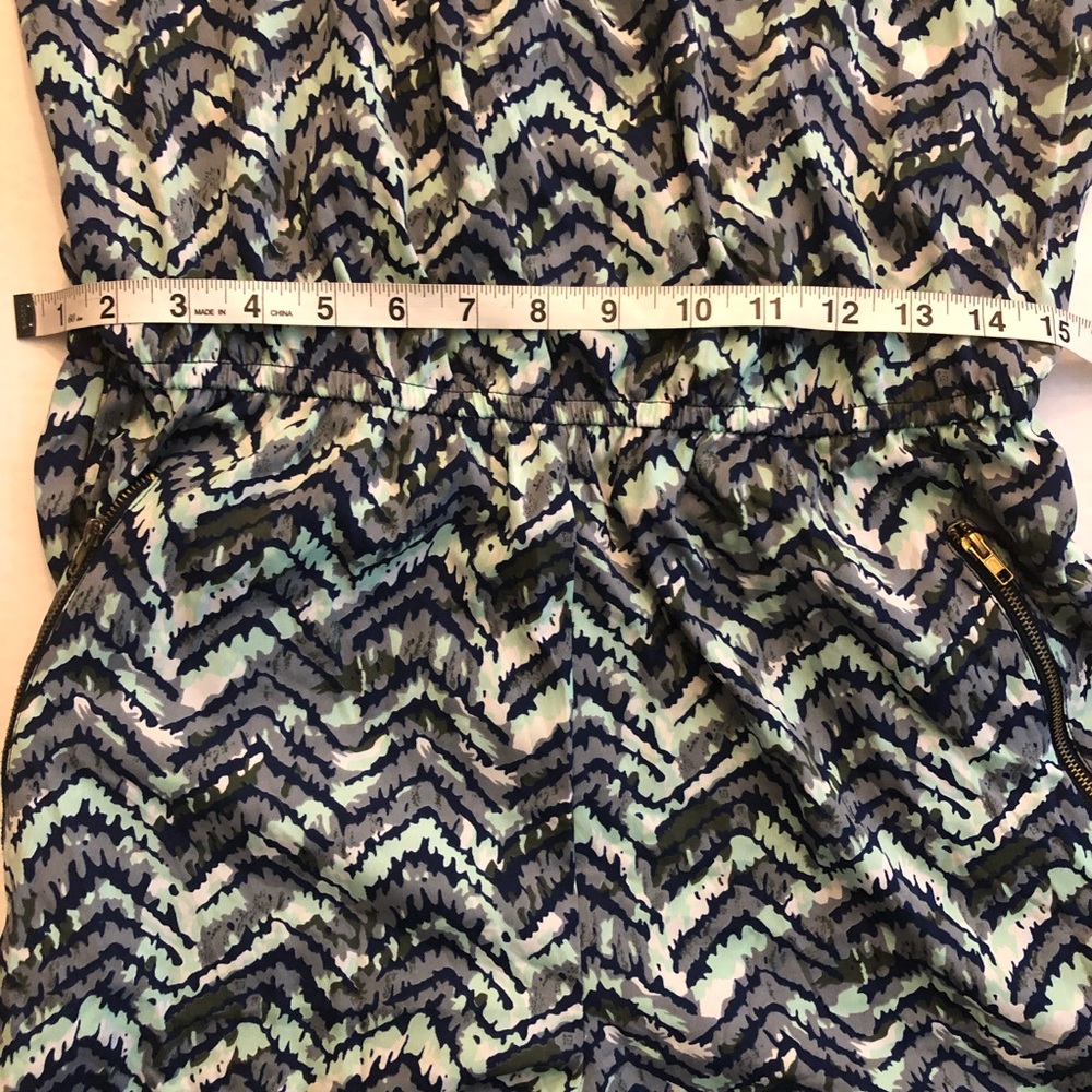 Speed Control Printed Romper Size Large - image 6